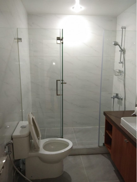 Repriced! For Lease: The Grand Hamptons Tower 1, BGC