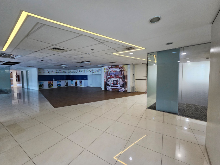 For Rent: Prime Office Space on the 3rd Floor of Kalayaan Center Building