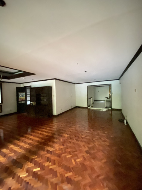 Alexandra Condominiums Along Meralco Ave, Ortigas Business District, San Antonio, Pasig City