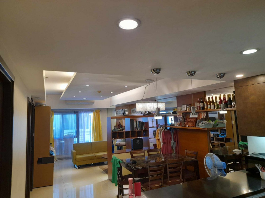 2 BR Condo Unit At WackWack Condominium, Mandaluyong