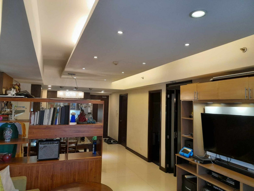 2 BR Condo Unit At WackWack Condominium, Mandaluyong