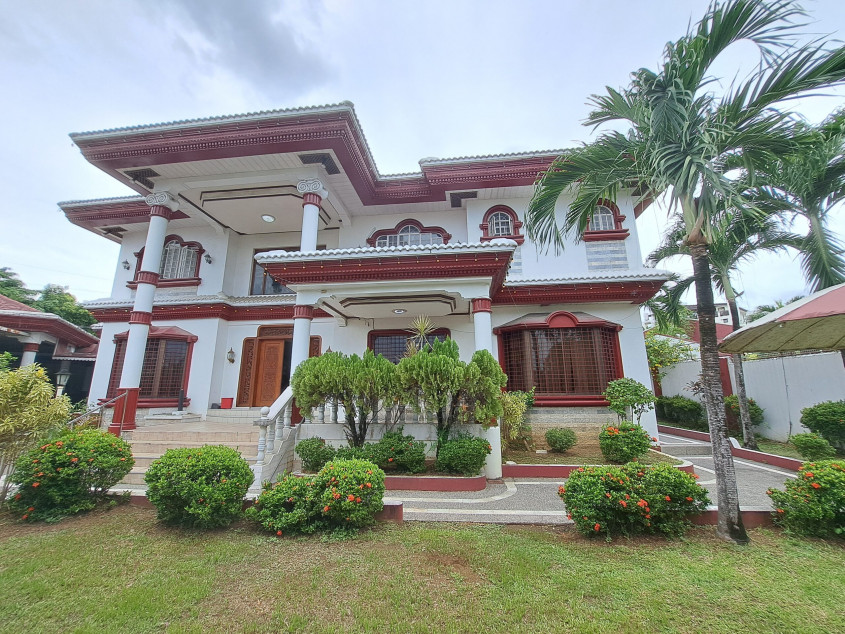 Two Storey Classical House And Lot In Filinvest 2, Barangay Bagong Silangan, Quezon City