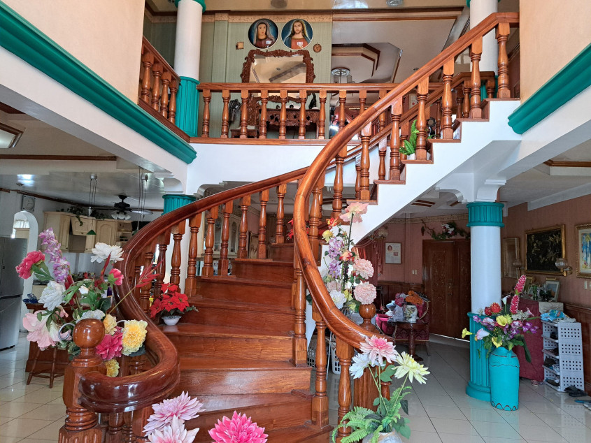 Two Storey Classical House And Lot In Filinvest 2, Barangay Bagong Silangan, Quezon City