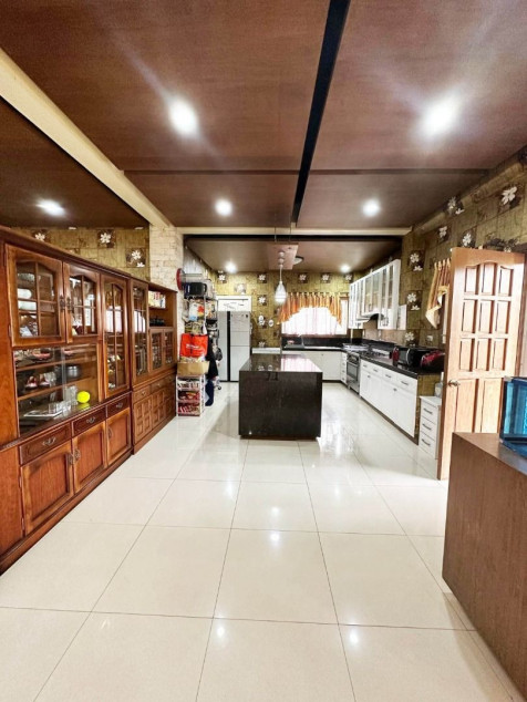 House & Lot For Sale In Sto. Nino Village Banilad, Cebu City