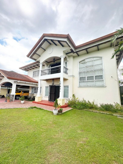 House & Lot For Sale In Sto. Nino Village Banilad, Cebu City