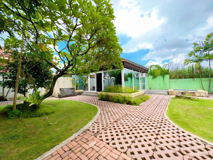 House & Lot For Sale In Sto. Nino Village Banilad, Cebu City