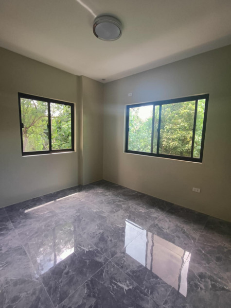 For Sale House And Lot In Sta. Rosa, Laguna,