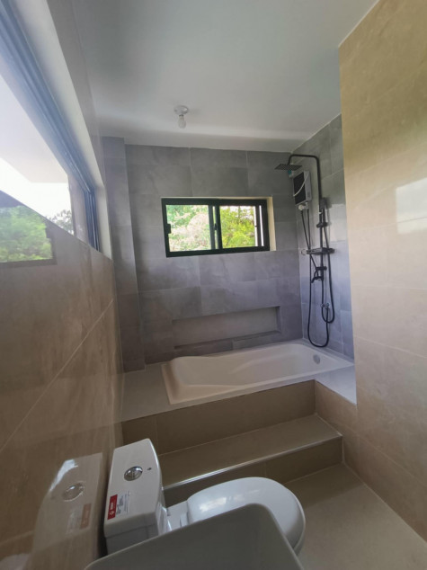 For Sale House And Lot In Sta. Rosa, Laguna,