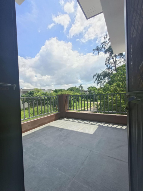 For Sale House And Lot In Sta. Rosa, Laguna,