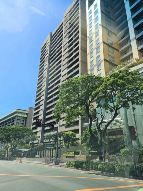 For Sale 122 SQM 1 Bedroom Condo Unit In Makati Tuscany