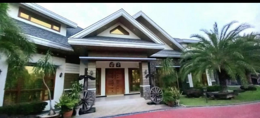Mansion In Angeles City, Pampanga For Sale
