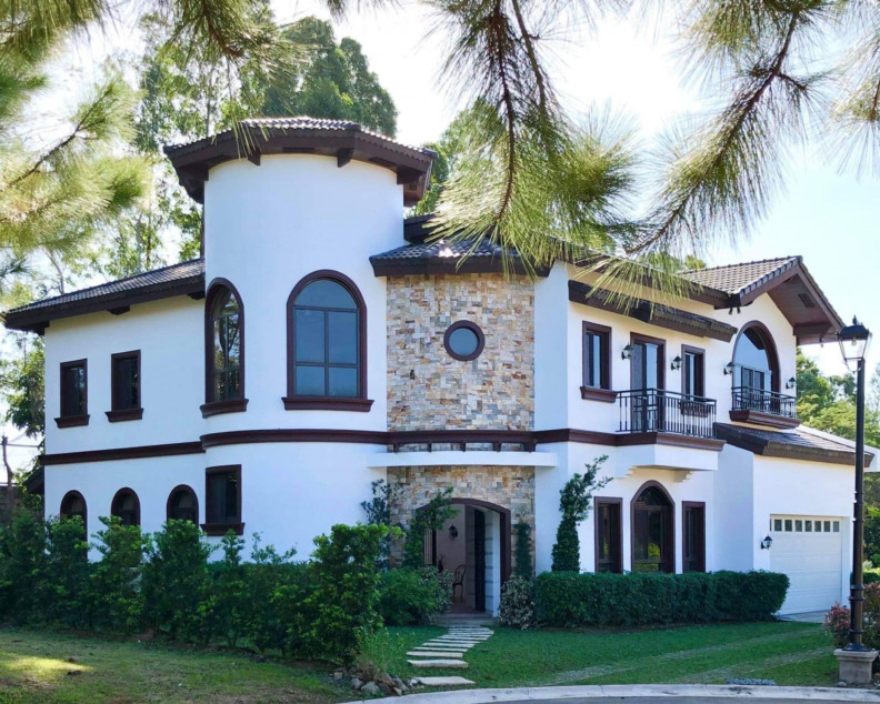 House And Lot For Sale In Portofino Heights Las Piñas City - Model Renoir