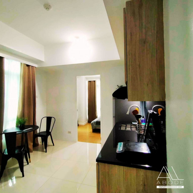 For Rent: Furnished 1-Bedroom Unit In Salcedo Square Residences Makati