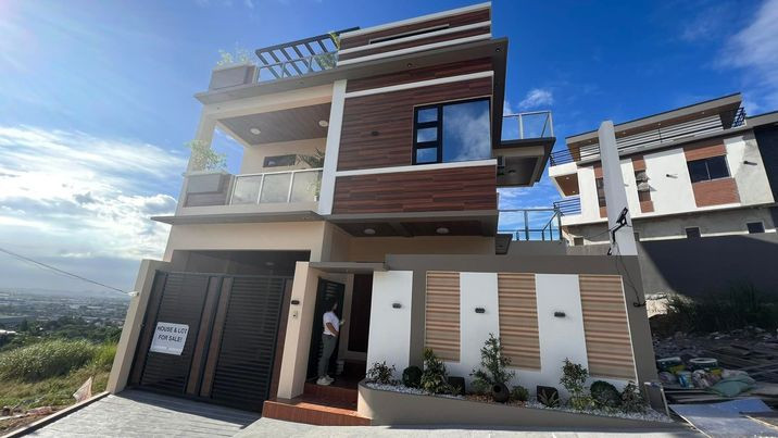 3 Bedroom House And Lot In Monteverde Royale Taytay Rizal