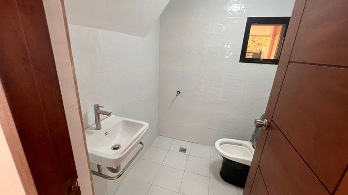 3 Bedroom House And Lot In Monteverde Royale Taytay Rizal