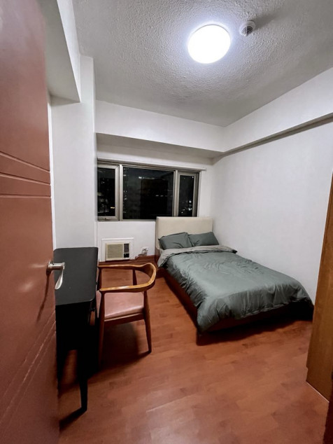 For Rent 3 Bedroom Condo Unit In Forbeswood Parklane