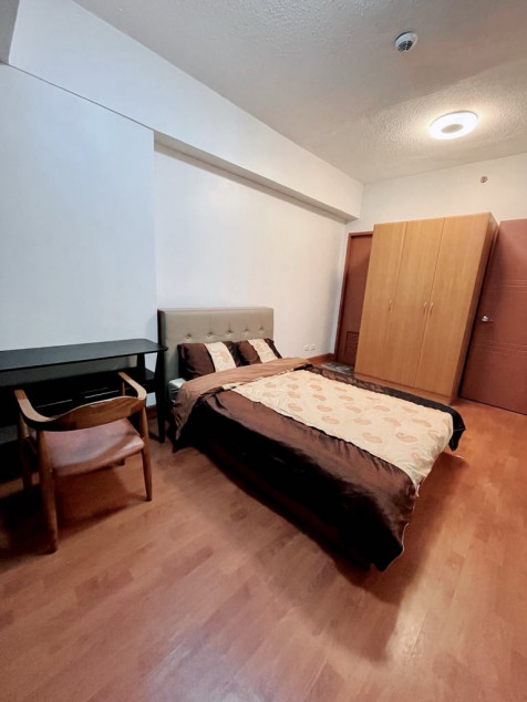 For Rent 3 Bedroom Condo Unit In Forbeswood Parklane