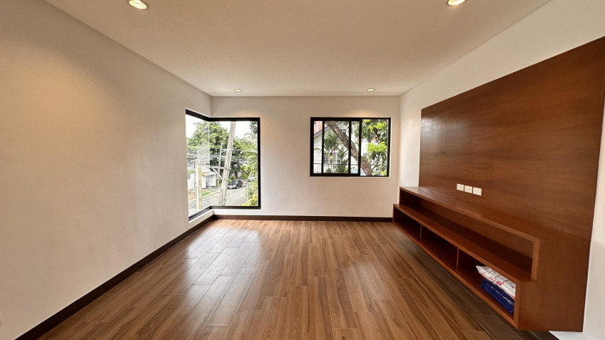 6 Bedroom Brand New House And Lot For Sale In BF Homes, Quezon City