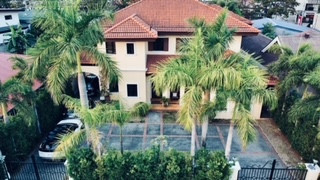 Villa in the City of Angeles