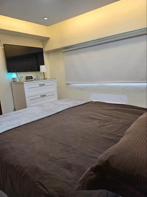 2 BR Loft With 2 Parking, Greenhills Garden Square, Quezon City