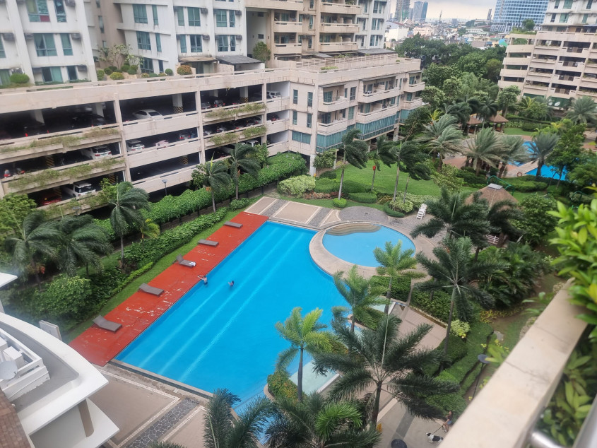 For Sale 2BR UNIT with Balcony in Tivoli Garden Residences