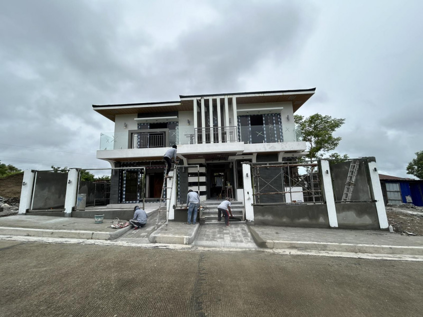 Brand New House And Lot For Sale At Pueblo Del Sol Subdivision Tagaytay Cavite