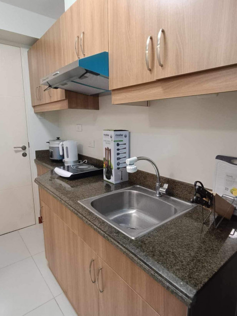 Clean Title RFO Fully Furnished 1 Bedroom Unit For Sale At Brio Tower Makati