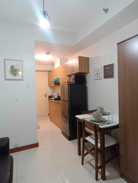 Clean Title RFO Fully Furnished 1 Bedroom Unit For Sale At Brio Tower Makati