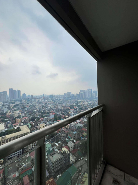 Clean Title RFO 1 BR With Balcony & Parking For Sale At Madison Park West BGC Taguig