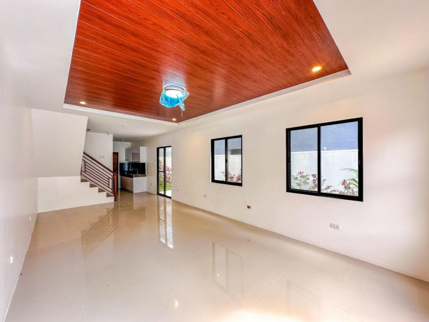2 Storey Duplex House in Metrocor Talon Singko Las Pinas
