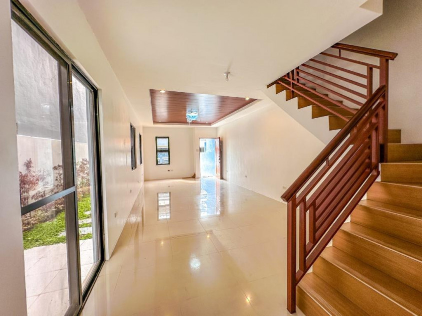 2 Storey Duplex House in Metrocor Talon Singko Las Pinas