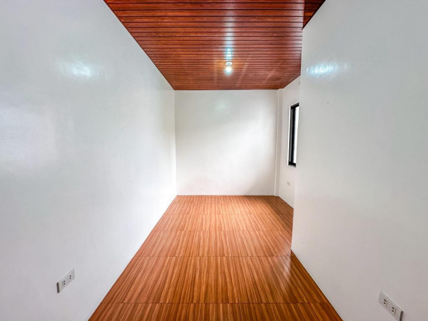 2 Storey Duplex House in Metrocor Talon Singko Las Pinas