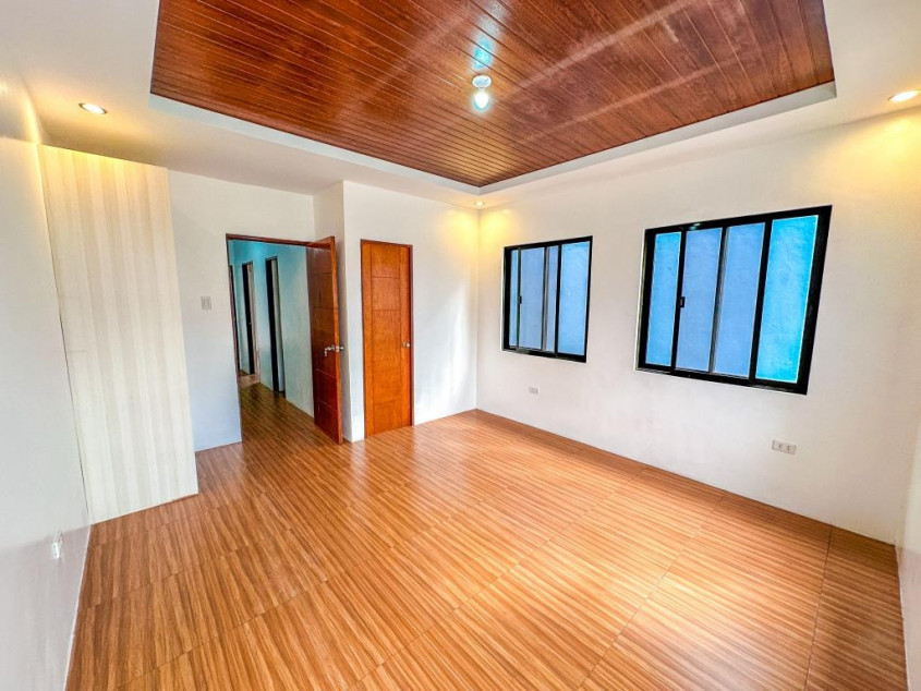 2 Storey Duplex House in Metrocor Talon Singko Las Pinas