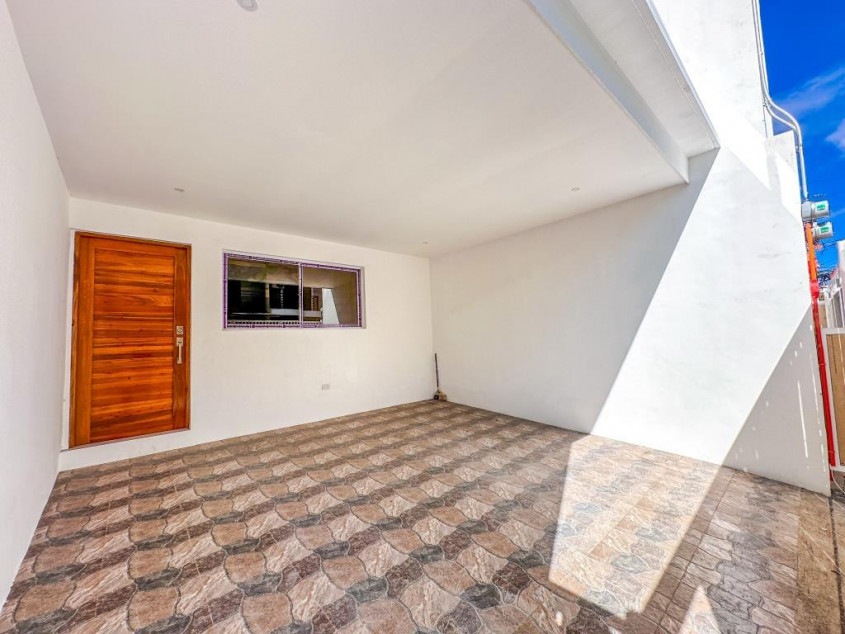 Brand new 3 storey duplex house in Pilar Village las pinas