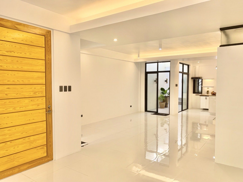 For Sale: Spacious Duplex in Rancho Estate I, Marikina Heights, Marikina City