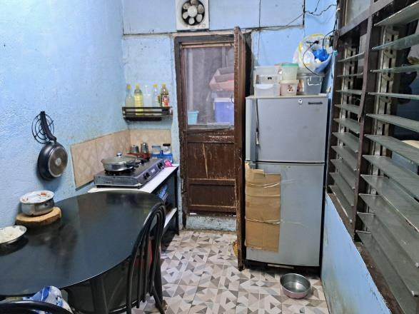 Income-Generating Compound Property With Tenant In Potrero, Malabon City