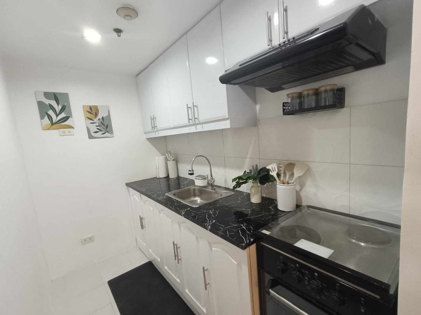 For Lease One Bedroom In Forbeswood Heights, Taguig City