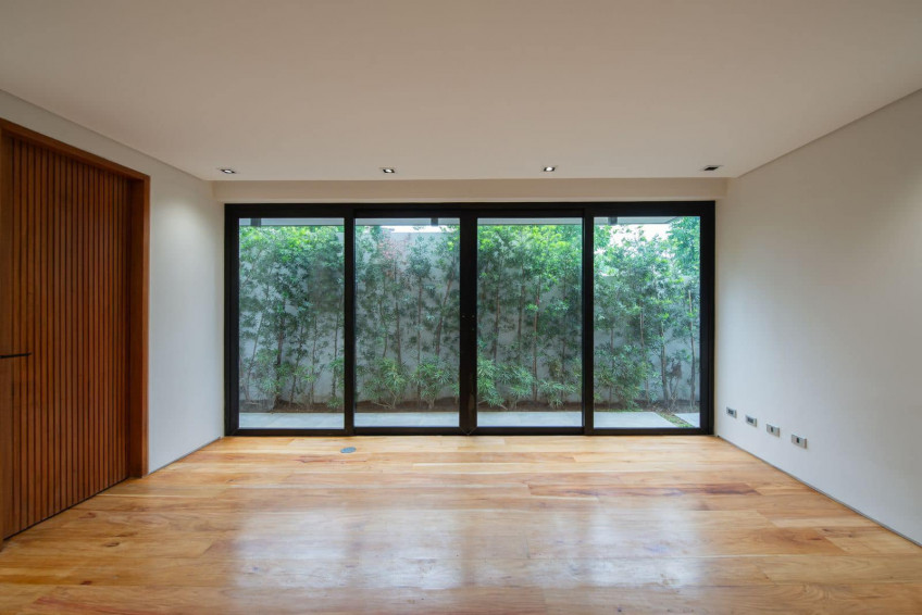 Brand New House and Lot for Sale in Tivoli Royale