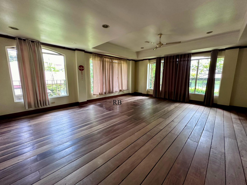 House for Sale in Loyola Grand Villas, Quezon City