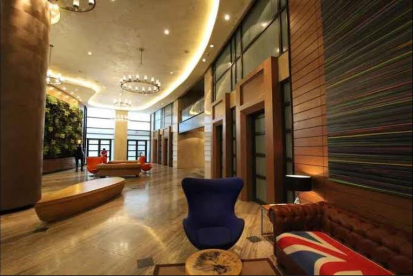 RFO Clean Title Studio Unit With Balcony & Parking For Sale At Knightsbridge Residences Makati