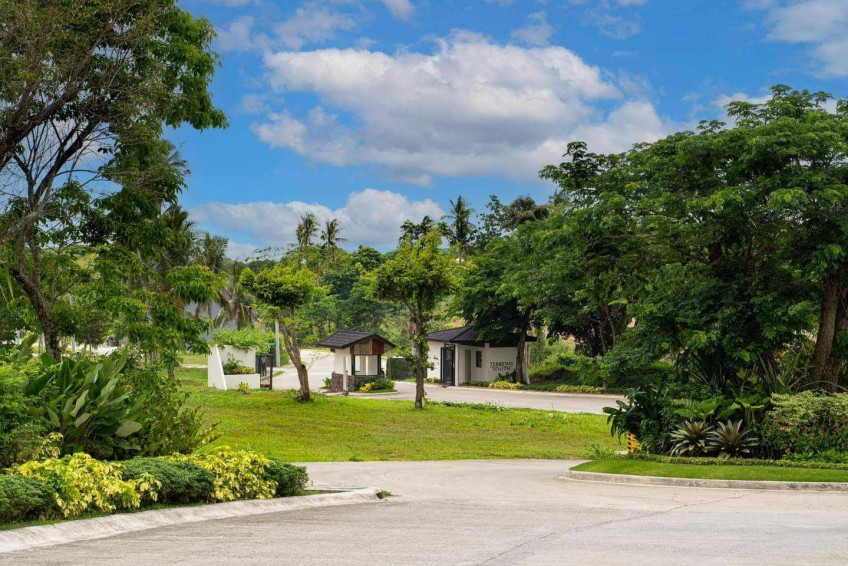 TERRENO SOUTH - by Rockwell Land