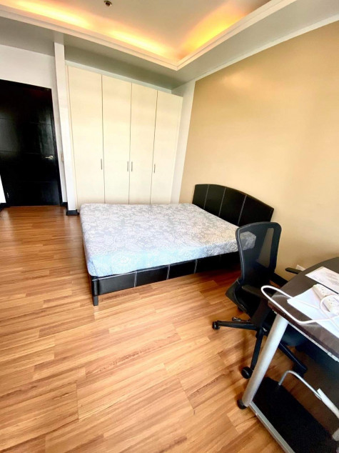 For Sale Special 2 Bedroom In One Serendra BGC (With Parking)