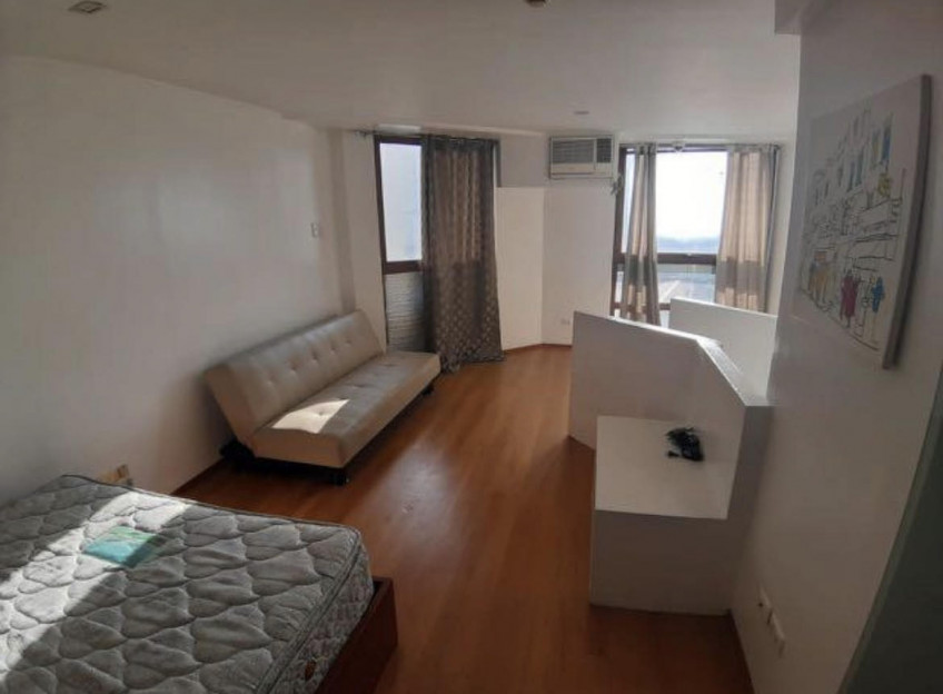 Condo Unit With Loft For Sale At Westdale Residences Pasig City