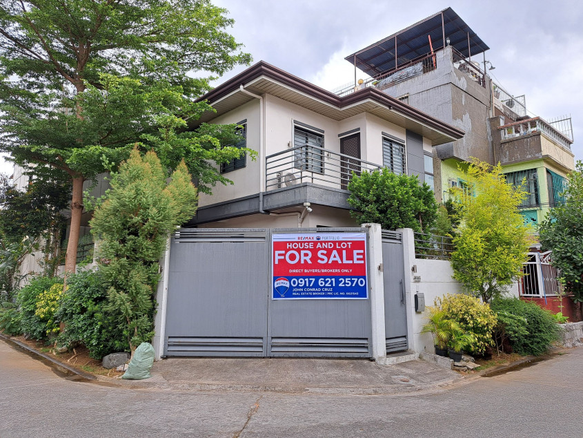 2-Storey House And Lot At Strauss & Verdi, North Olympus IV, Quezon City