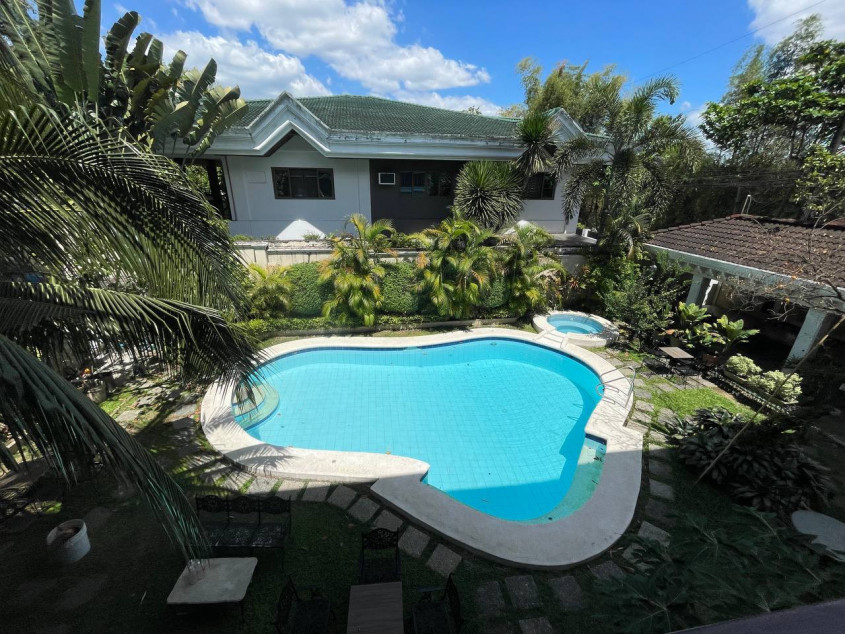 House And Lot In Loyola Grand Villas - 1,150 sqm Lot