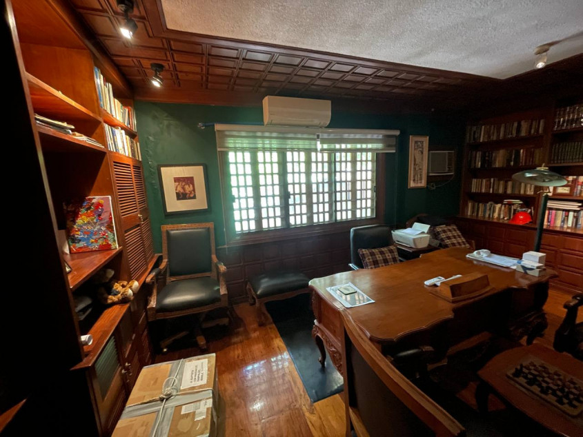 House And Lot In Loyola Grand Villas - 1,150 sqm Lot