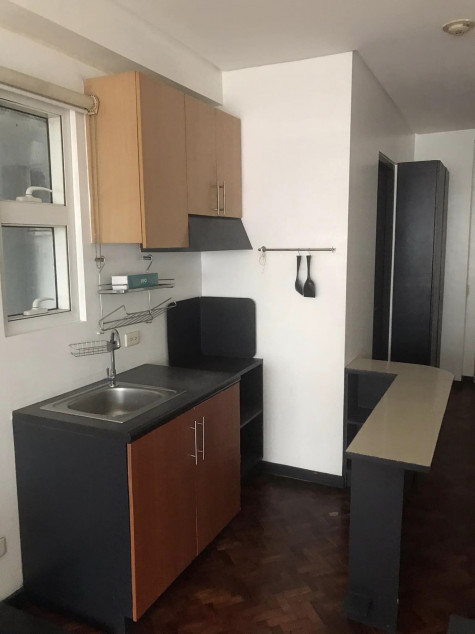 Clean Title RFO Studio Unit For Sale At The Columns Ayala Makati