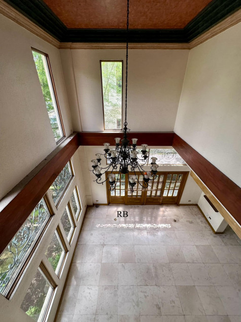 For Sale: 5-Bedroom House At Ayala Heights, Quezon City
