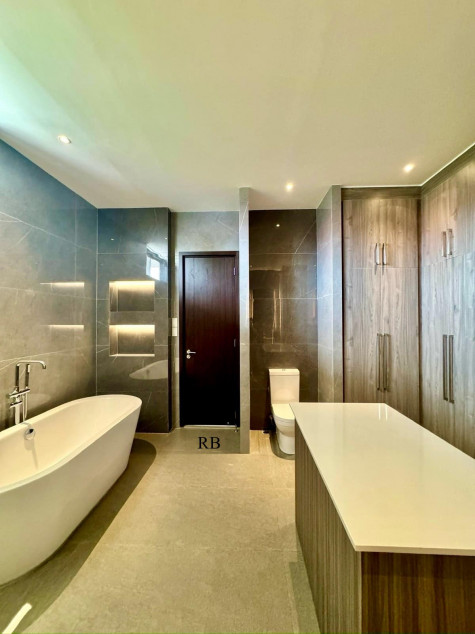 For Sale: Brand New 5-Bedroom Modern House At Bayanihan Village, BF Homes, Parañaque