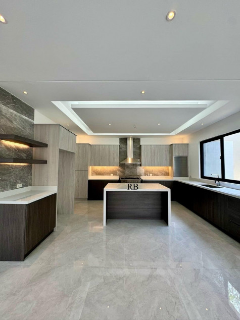 For Sale: Brand New 5-Bedroom Modern House At Bayanihan Village, BF Homes, Parañaque